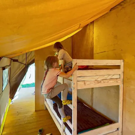 Spokojny Glamping אוהל מפואר *