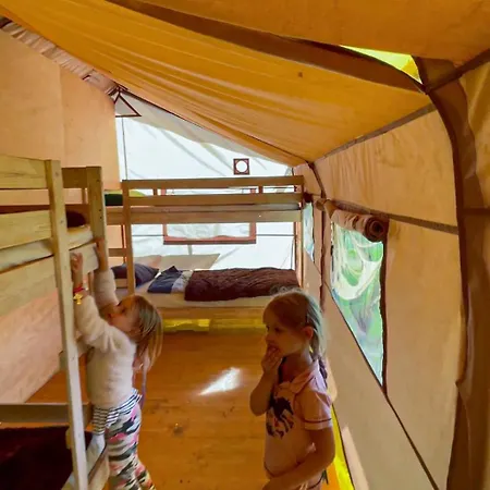Spokojny Glamping * ז'וצבו